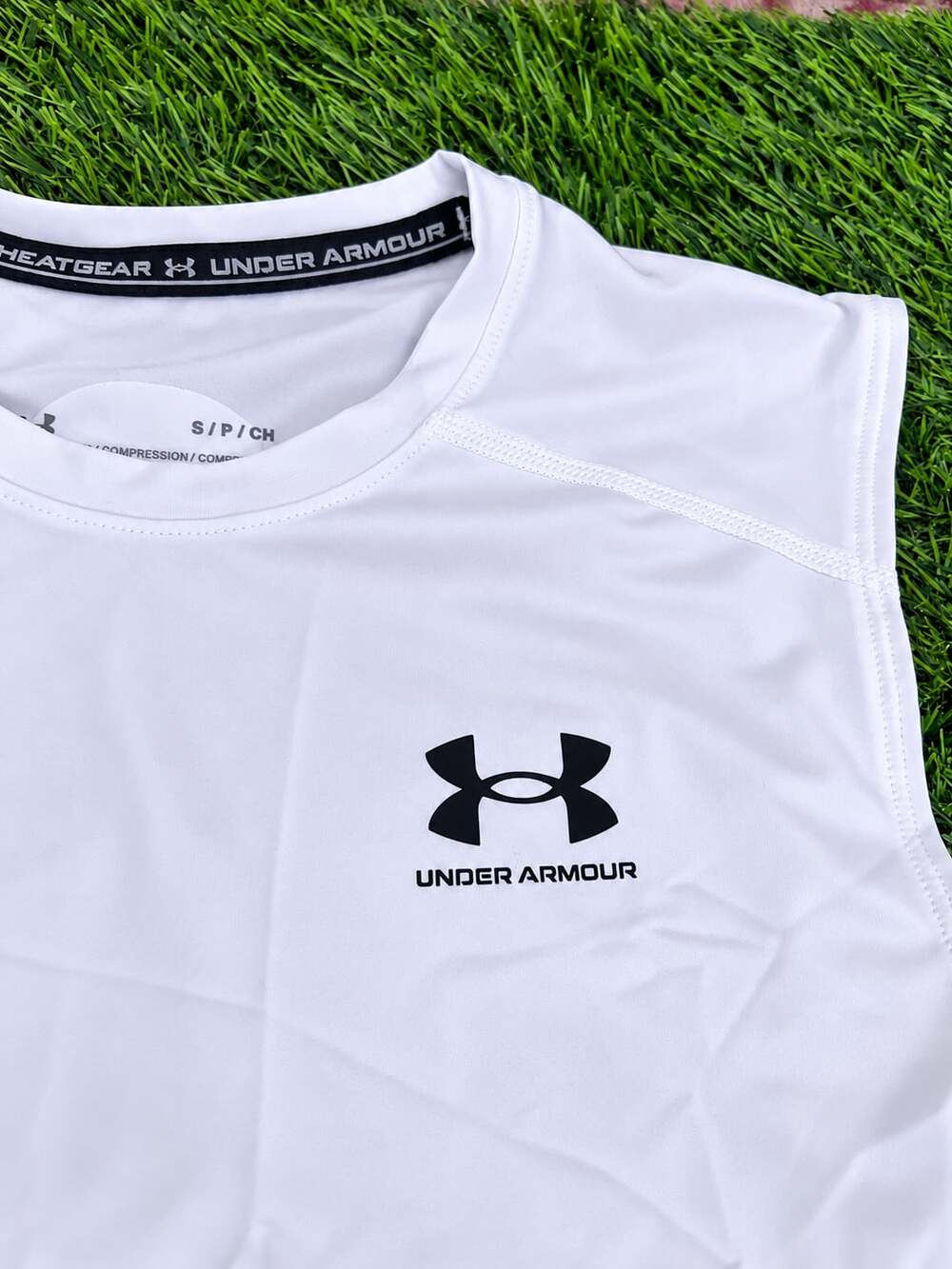 Under Armour HeatGear Compression Sleeveless Shirt Size S White